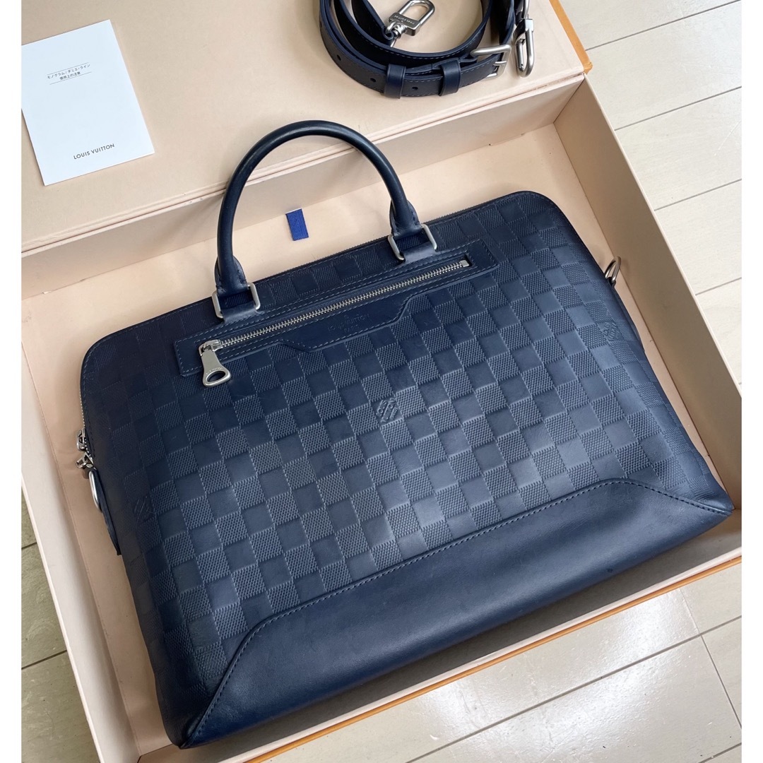 LOUIS VUITTON(ルイヴィトン)のLouis Vuitton Avenue アンフィニ ブリーフ 濃紺 メンズのバッグ(ビジネスバッグ)の商品写真