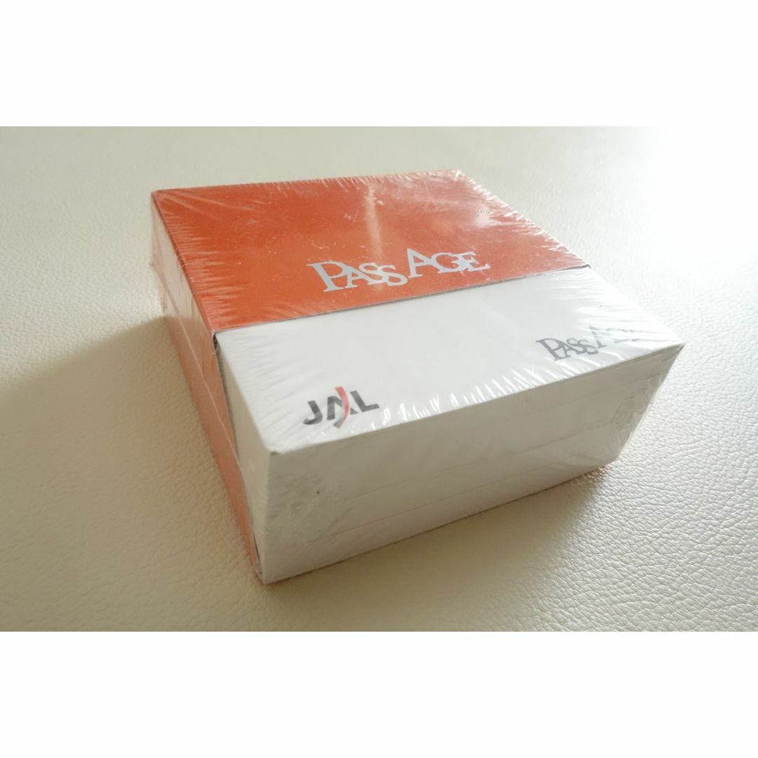 JAL(日本航空)(ジャル(ニホンコウクウ))の新品 JAL 非売品 キッズ ベビー 子供 靴下 カップ 巾着 メモ 4点セット キッズ/ベビー/マタニティのこども用ファッション小物(靴下/タイツ)の商品写真