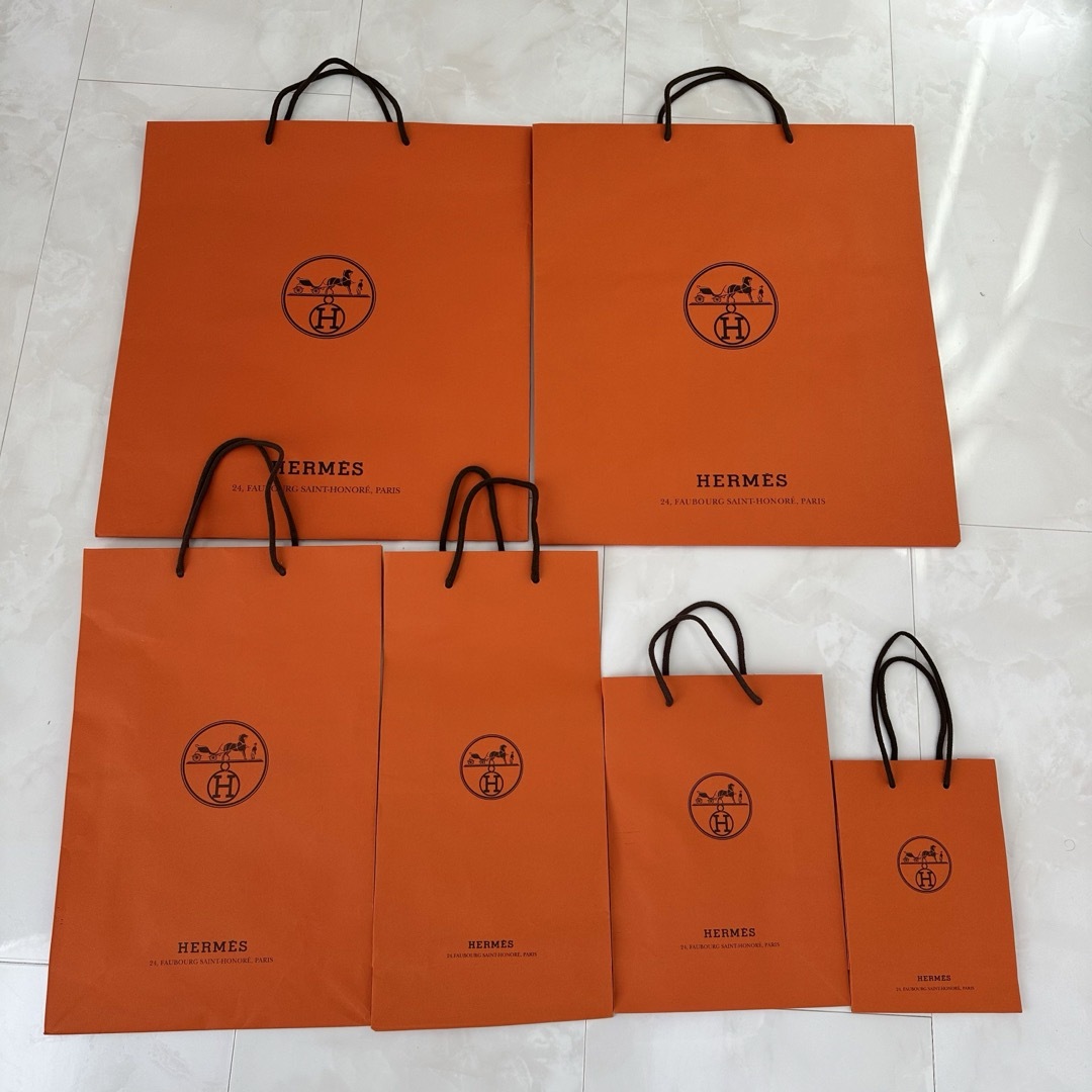 Hermes(エルメス)のHERMES エルメル　ショッパー　紙袋 レディースのバッグ(ショップ袋)の商品写真