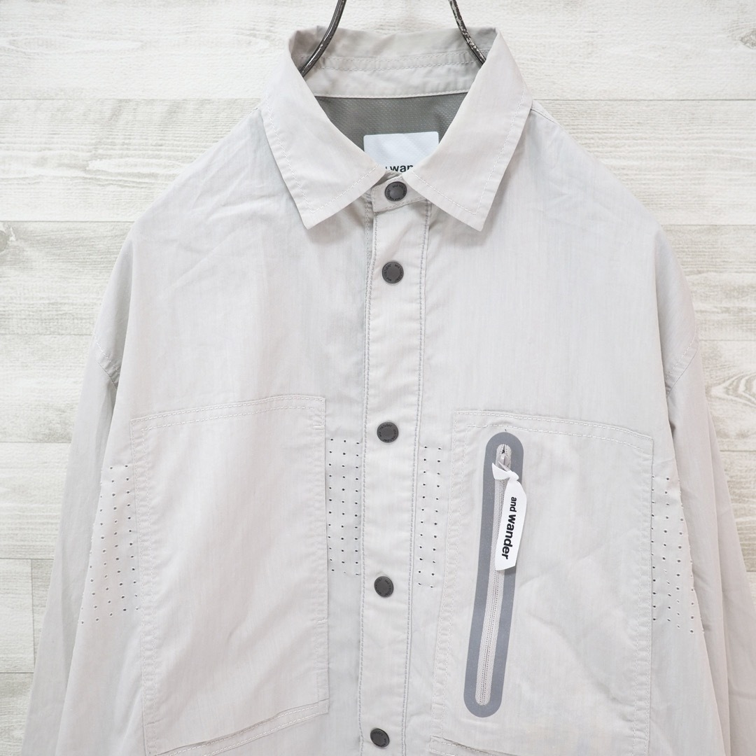 and wander(アンドワンダー)のand wander 20SS Laser Hole Shirt-Beige/4 メンズのトップス(シャツ)の商品写真