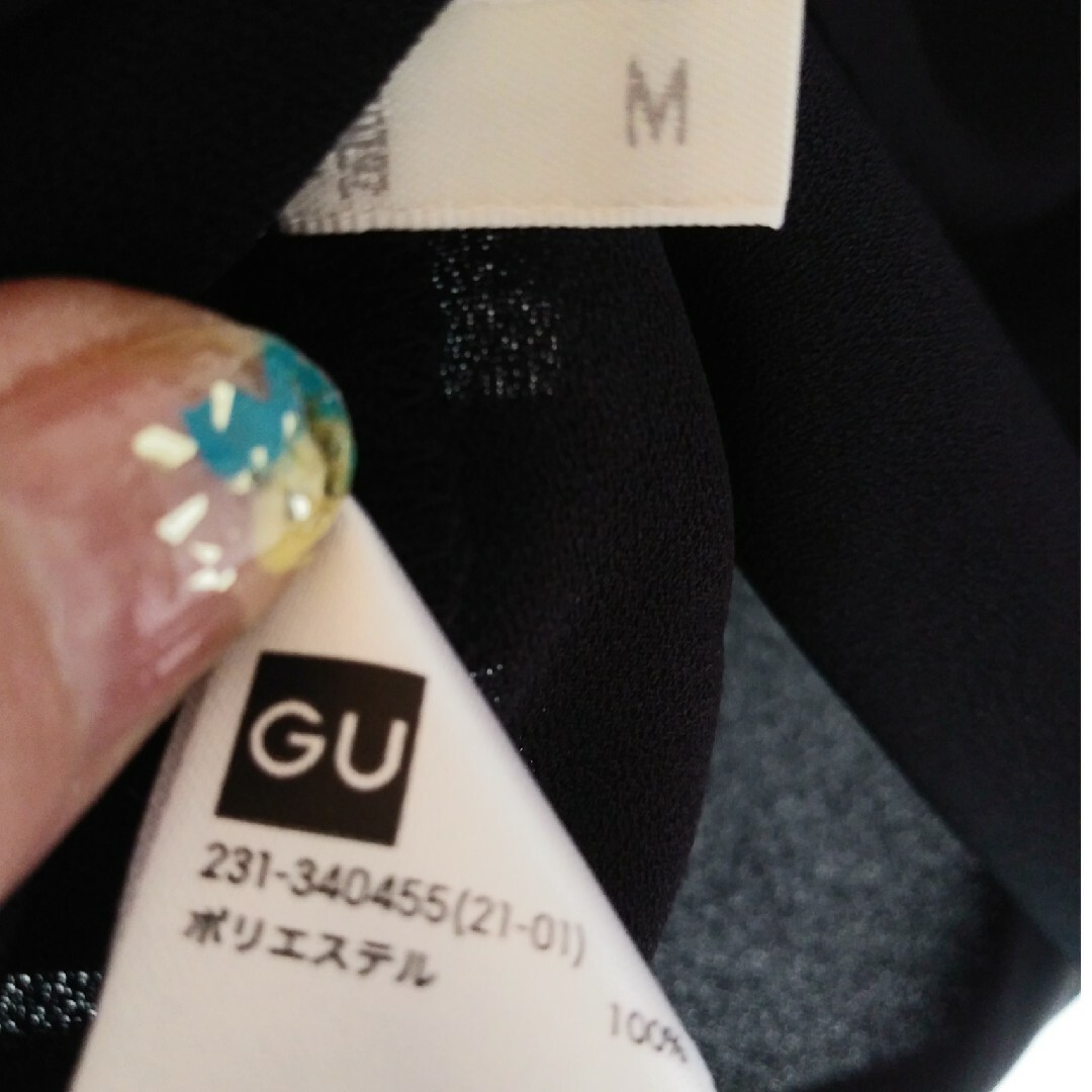 GU(ジーユー)のGU ブラウス 黒 M レディースのトップス(シャツ/ブラウス(長袖/七分))の商品写真