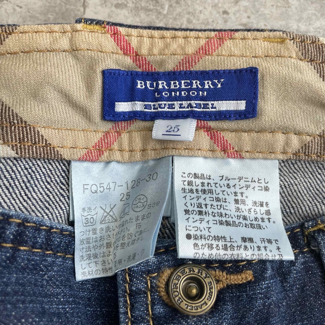 BURBERRY BLUE LABEL(バーバリーブルーレーベル)の【美品！】バーバリーロンドン ブルーレーベル デニム ノバチェック ロールアップ レディースのパンツ(デニム/ジーンズ)の商品写真