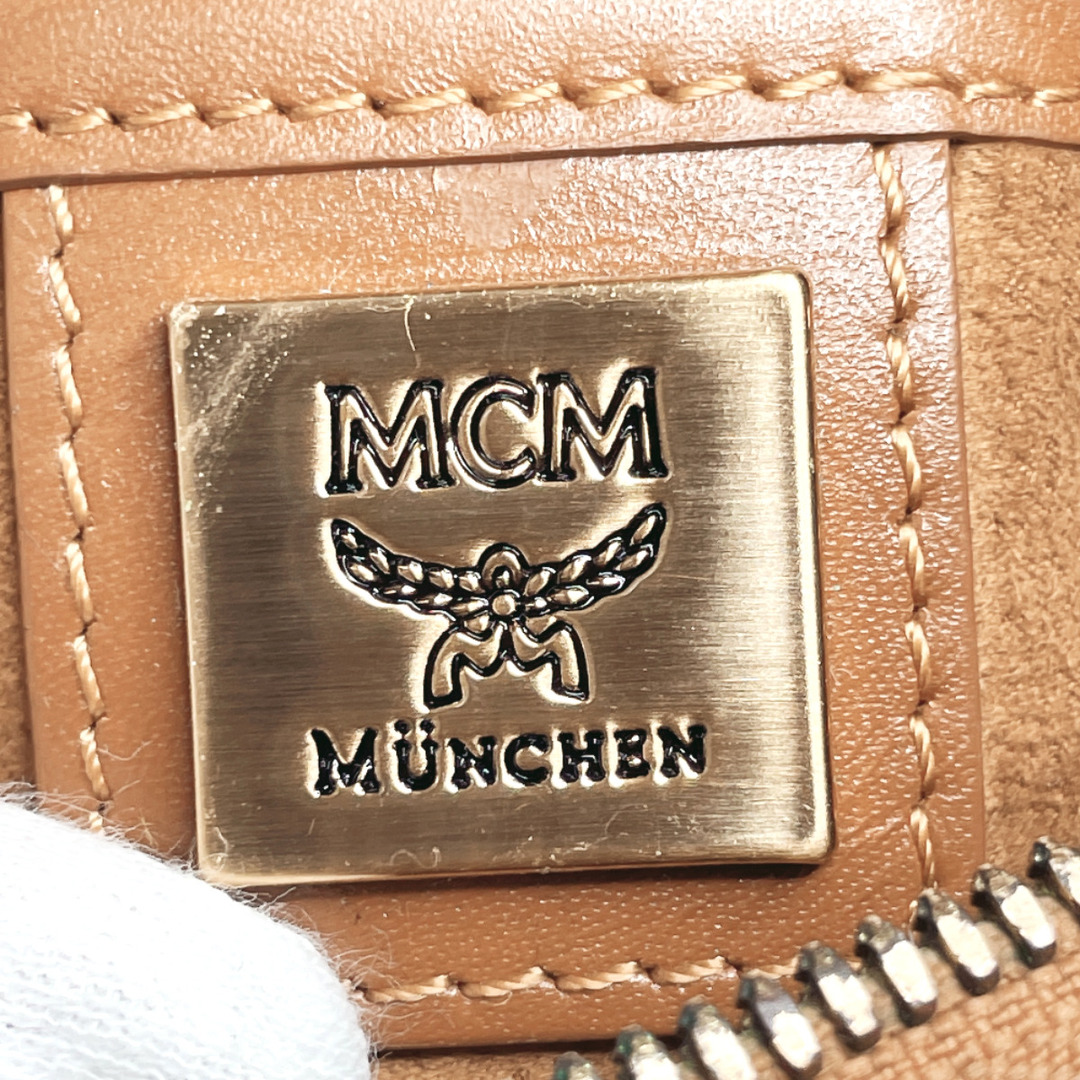 MCM(エムシーエム)のエム・シー・エム ショルダーバッグ タンバリンバッグ ヴィセトス  ブ レディースのバッグ(ショルダーバッグ)の商品写真