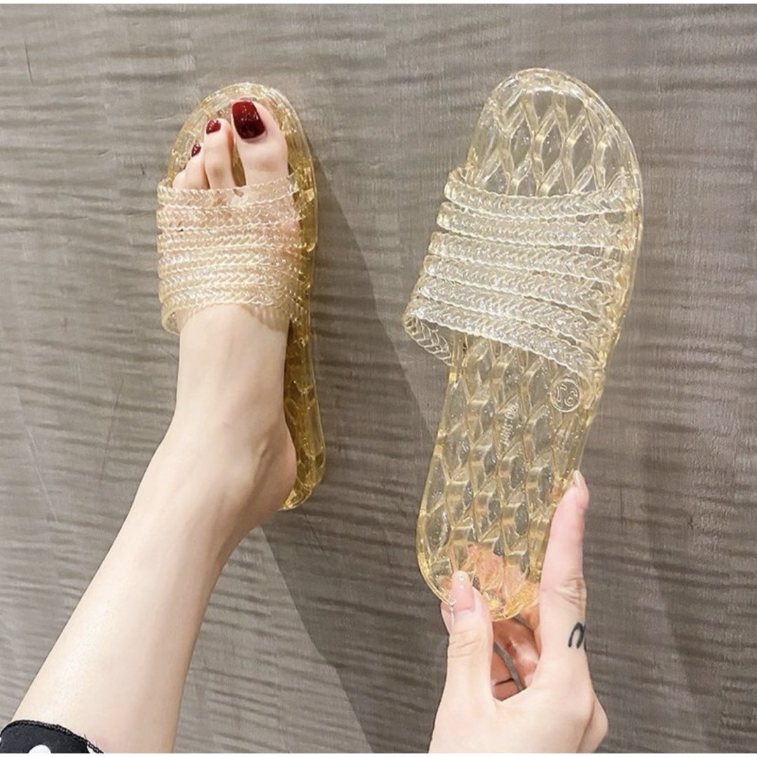 【新品未使用】防臭 防滑 サンダル ゴールド 25.5cm レディースの靴/シューズ(サンダル)の商品写真