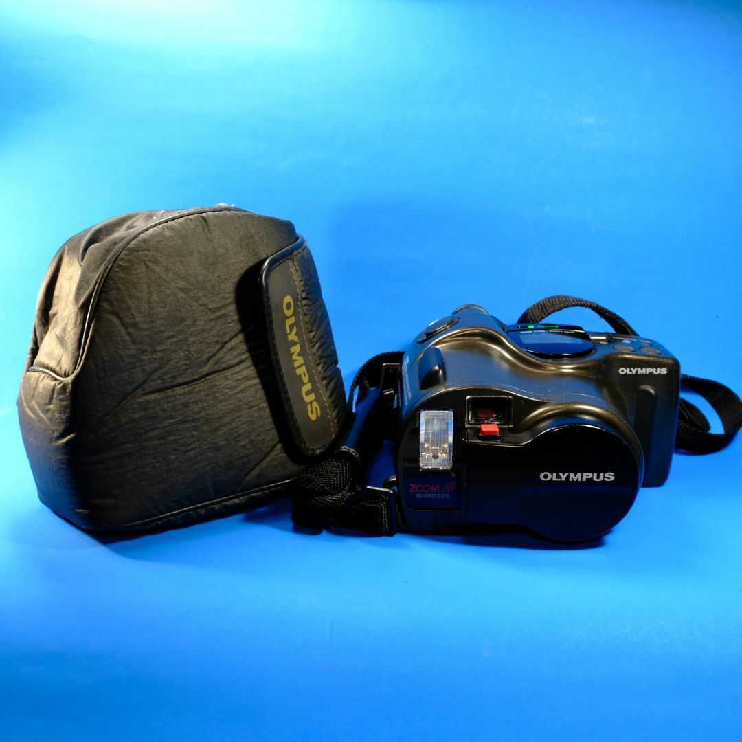 OLYMPUS(オリンパス)の35mmフィルムカメラ　OLYMPUS IZM330　バッテリー付き スマホ/家電/カメラのカメラ(フィルムカメラ)の商品写真