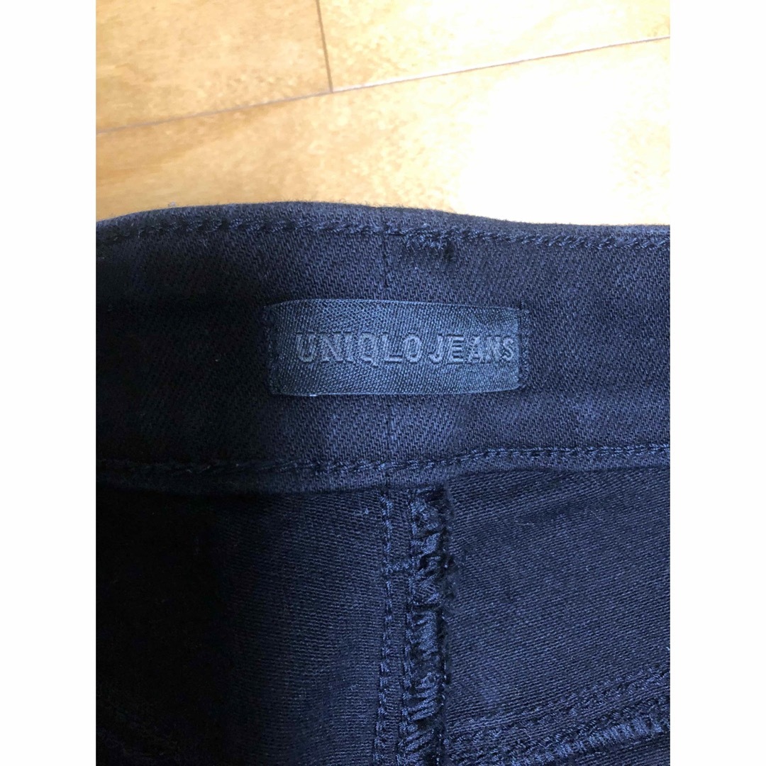 UNIQLO(ユニクロ)のユニクロ　スキニーデニム　黒 レディースのパンツ(デニム/ジーンズ)の商品写真