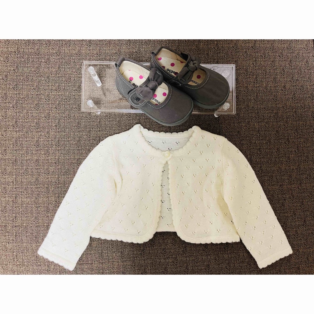 BeBe(ベベ)のカーディガン　靴　セット　入園式　結婚式 キッズ/ベビー/マタニティのベビー靴/シューズ(~14cm)(フラットシューズ)の商品写真