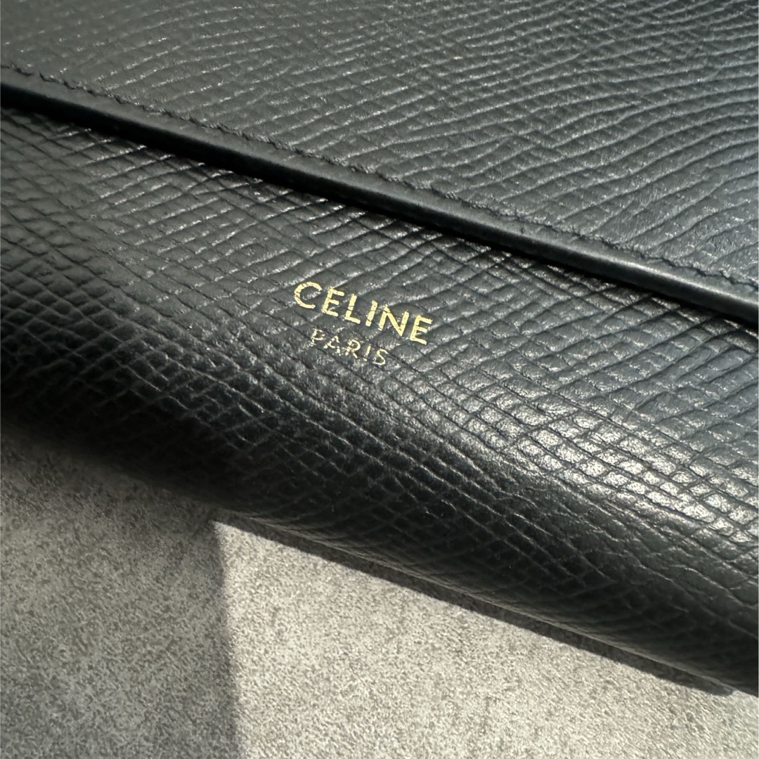 celine(セリーヌ)のCELINE セリーヌ 財布　スモール　ブラック レディースのファッション小物(財布)の商品写真