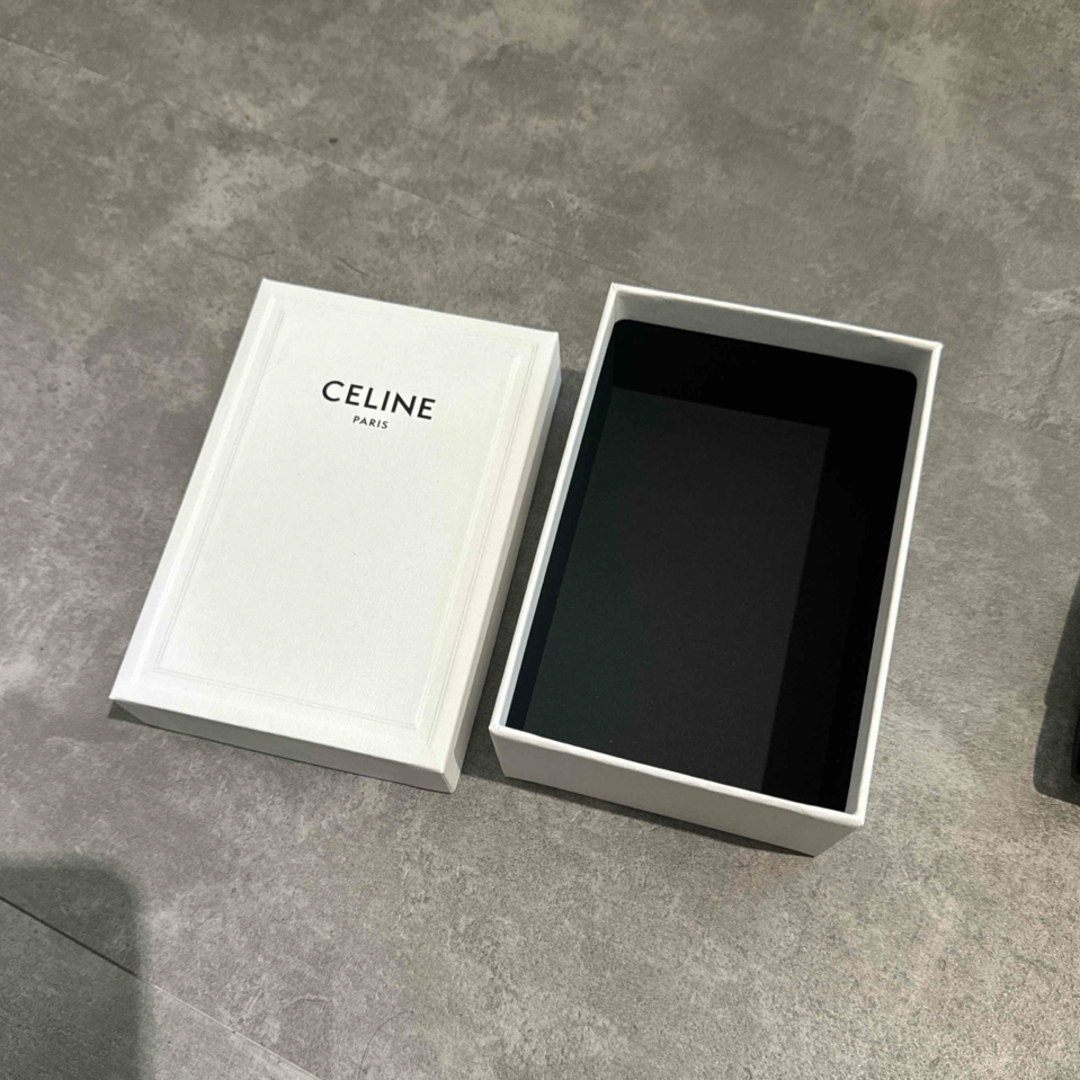 celine(セリーヌ)のCELINE セリーヌ 財布　スモール　ブラック レディースのファッション小物(財布)の商品写真