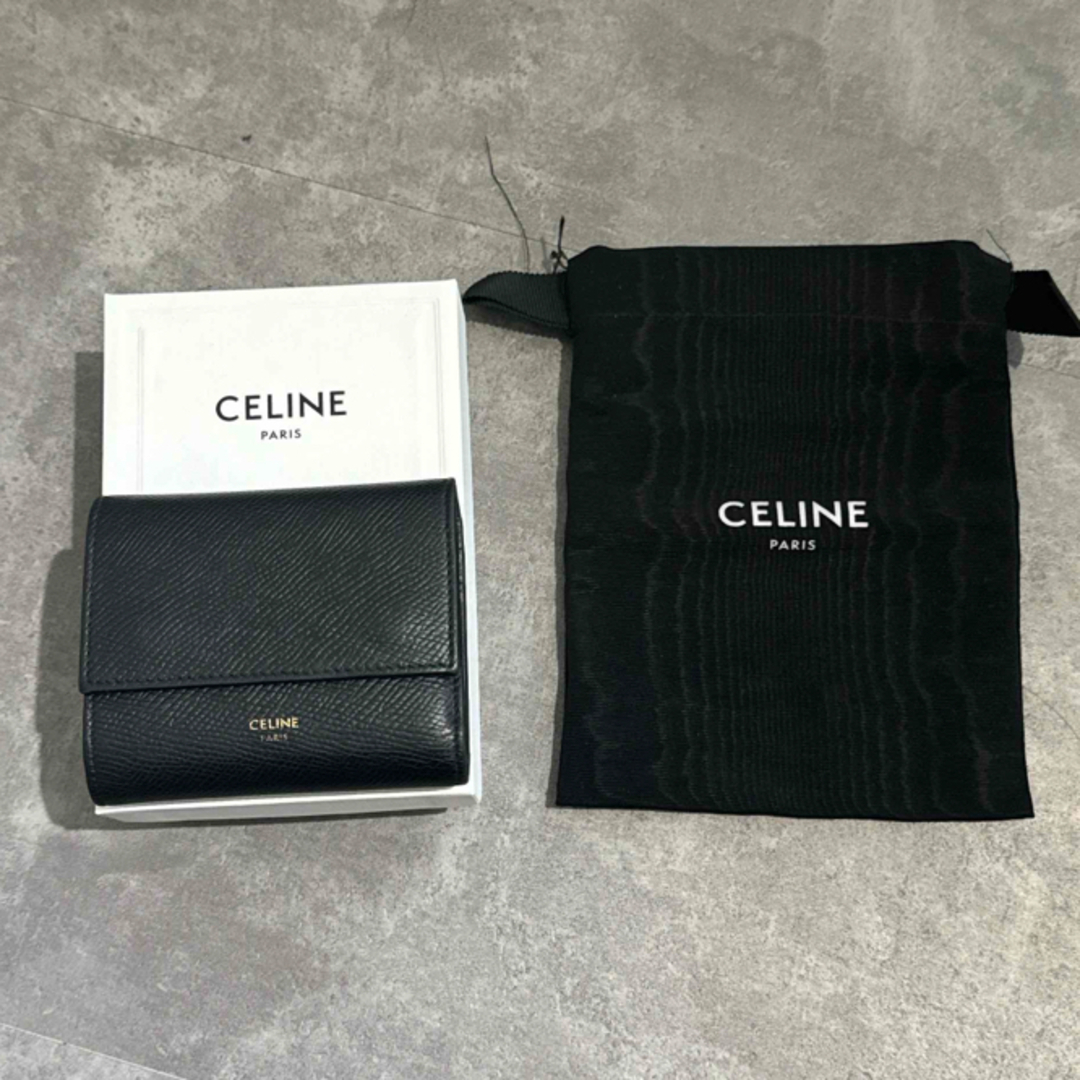 celine(セリーヌ)のCELINE セリーヌ 財布　スモール　ブラック レディースのファッション小物(財布)の商品写真