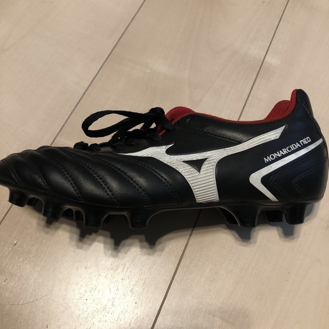 MIZUNO(ミズノ)の専用⭐︎MIZUNO サッカースパイク モナルシーダネオ 2/25.5cm スポーツ/アウトドアのサッカー/フットサル(シューズ)の商品写真