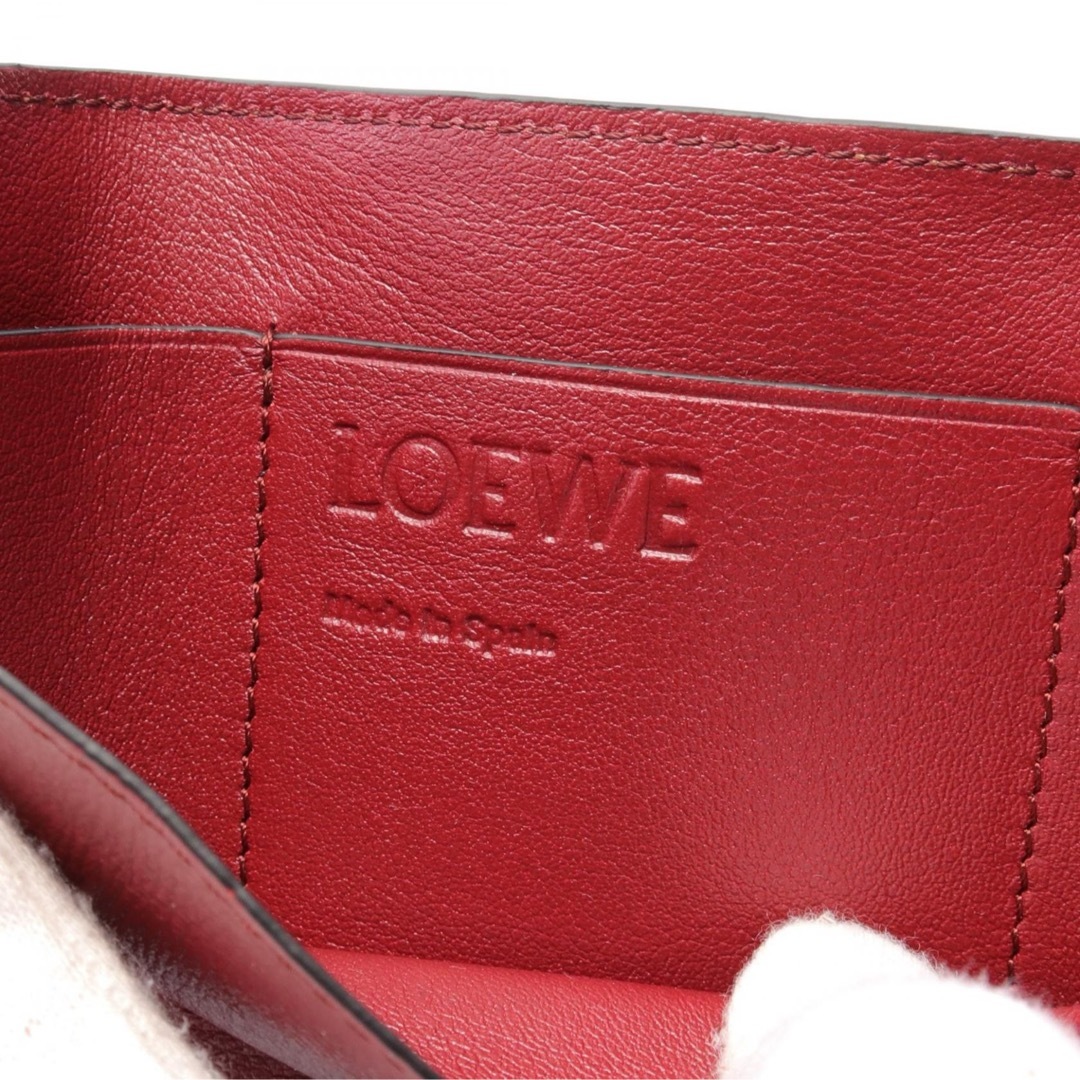 LOEWE(ロエベ)のロエベ  トライフォールドウォレット　ライトキャラメル 三折り財布　コンパクト レディースのファッション小物(財布)の商品写真