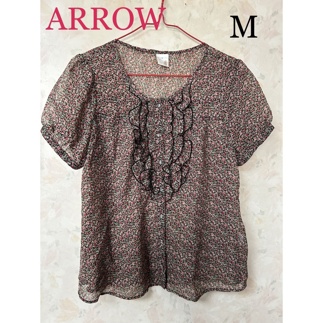 ARROW(アロー)のARROW 花柄半袖ブラウス　ピンク系　M レディースのトップス(シャツ/ブラウス(半袖/袖なし))の商品写真