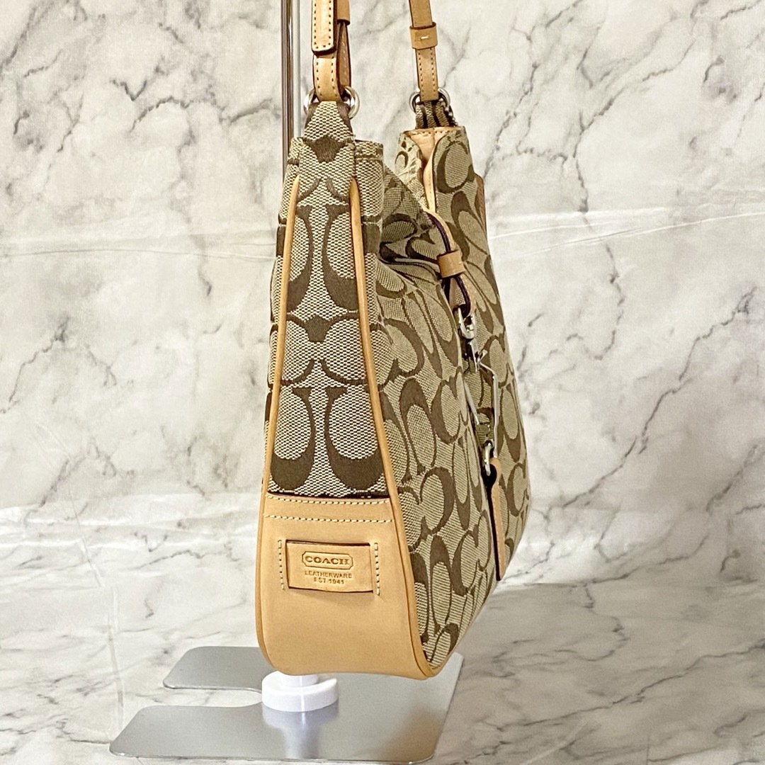 COACH - 未使用保管品✨COACH コーチ・シグネチャー クリップ ホーボー COACH - 未使用保管品✨COACH コーチ・シグネチャー クリップ ホーボー