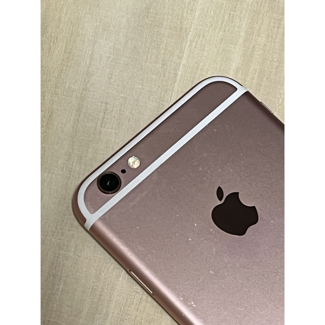 iPhone(アイフォーン)のバッテリー100% Apple IPhone6s 32GB ローズゴールド スマホ/家電/カメラのスマートフォン/携帯電話(スマートフォン本体)の商品写真