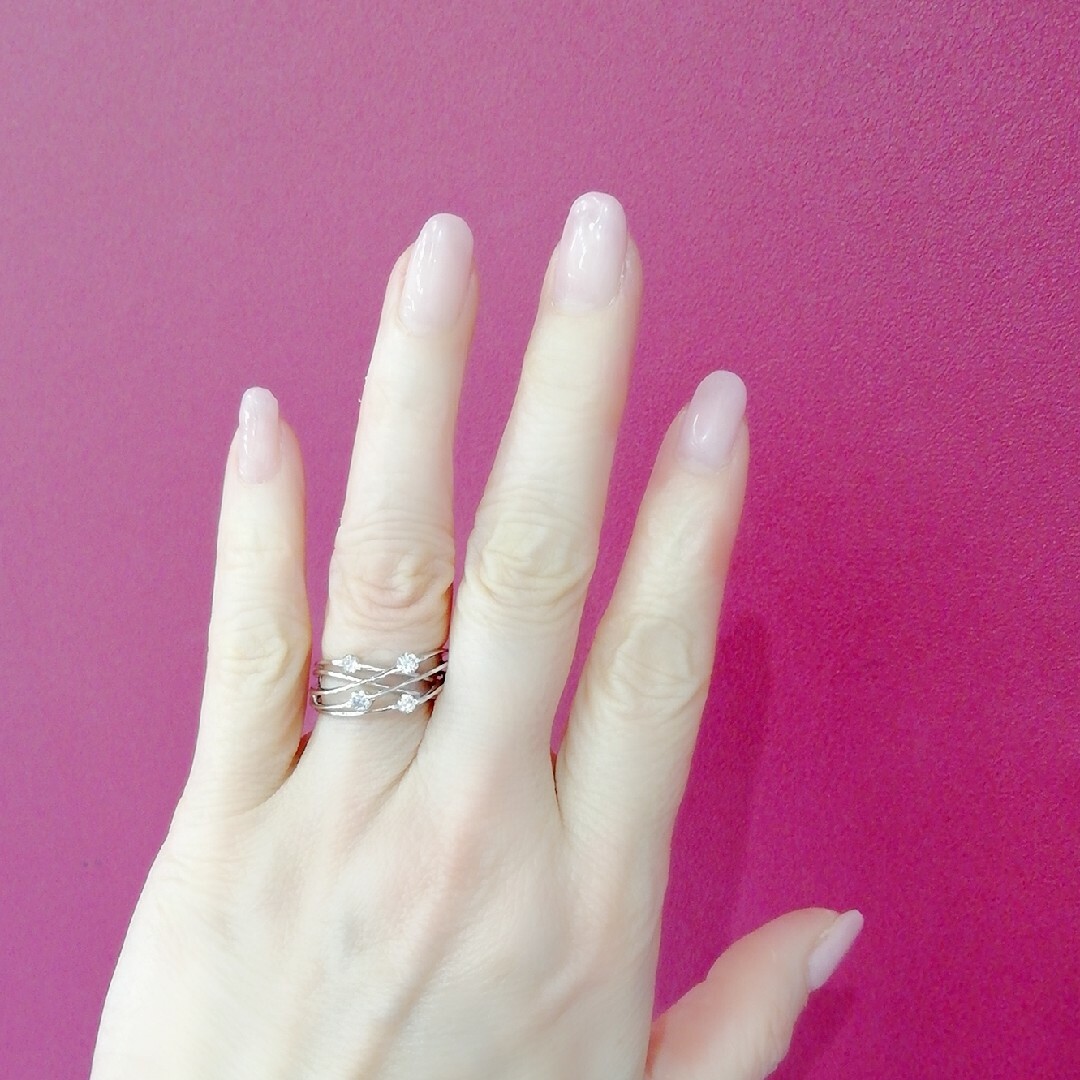 K18WG✨ダイヤ0.40ct✨立体を感じられる✨ダイヤリング✨お洒落 K18WG✨ダイヤ0.40ct✨立体を感じられる✨ダイヤリング✨お洒落