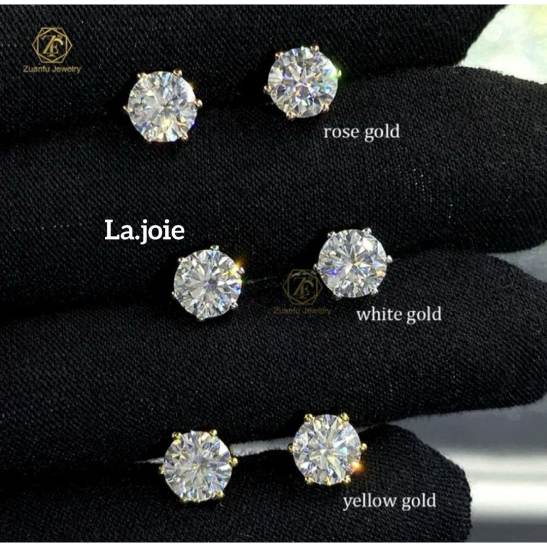 (GOLD) モアサナイト 人工ダイヤモンド 6爪  5mm   ピアス レディースのアクセサリー(ピアス)の商品写真