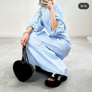 ザラ(ZARA)のZARA　ミディ テクスチャーワンピース　XSサイズ　ライトブルー(ロングワンピース/マキシワンピース)