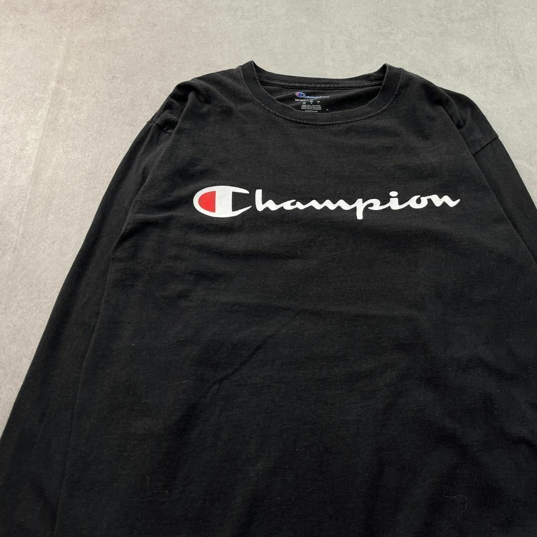 Champion(チャンピオン)のChampion　チャンピオン　プリントロゴ　ロンT　古着　ブラック　M メンズのトップス(Tシャツ/カットソー(七分/長袖))の商品写真