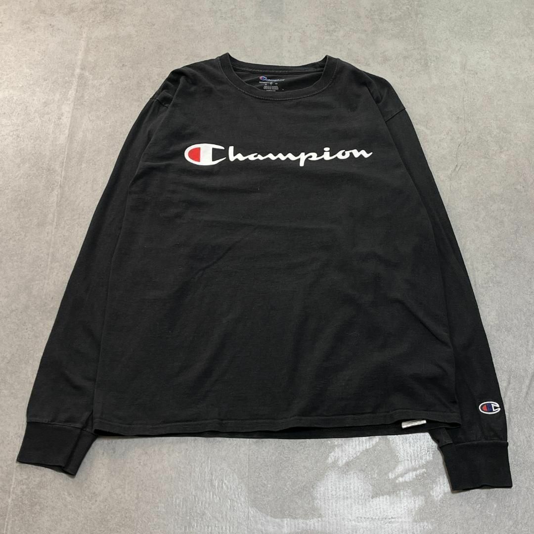 Champion(チャンピオン)のChampion　チャンピオン　プリントロゴ　ロンT　古着　ブラック　M メンズのトップス(Tシャツ/カットソー(七分/長袖))の商品写真