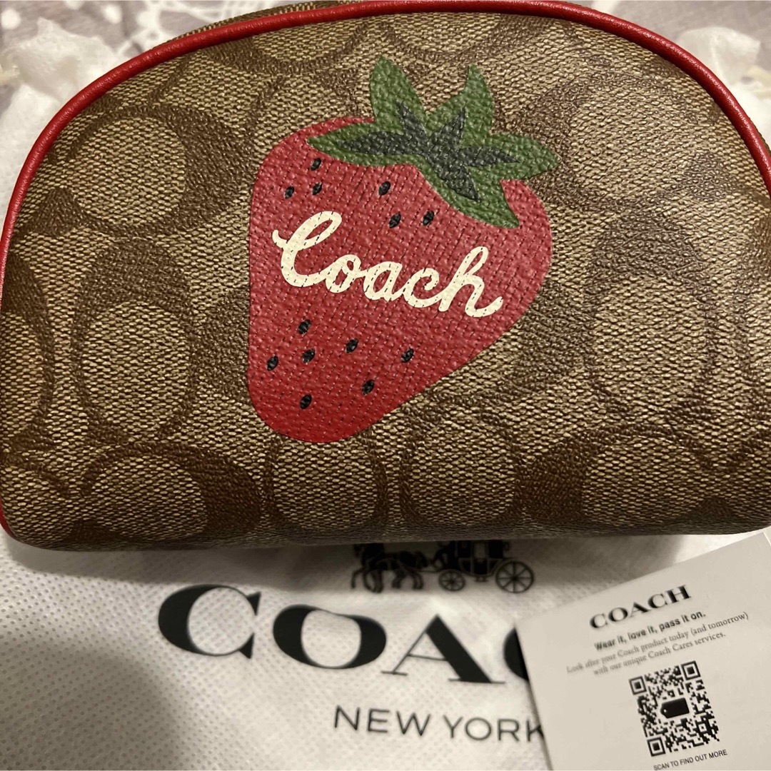 COACH - coachいちごポーチの通販 by プロフ一読ブブ's shop｜コーチ