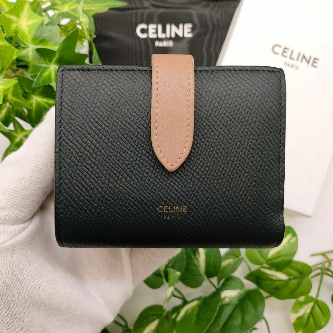 celine(セリーヌ)のセリーヌ　折り財布　スモールストラップウォレット　グレー　ピンク レディースのファッション小物(財布)の商品写真