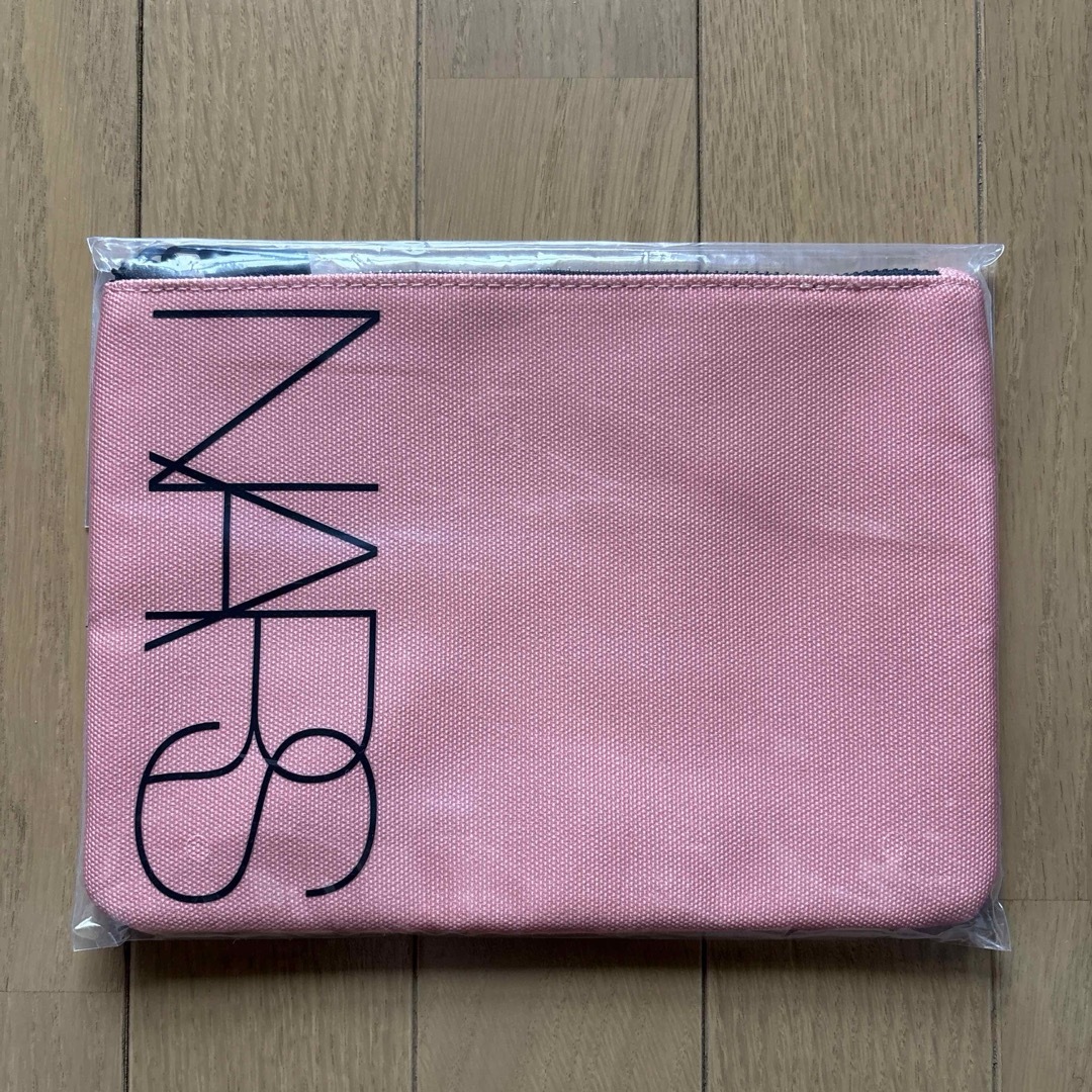 NARS(ナーズ)の新品 未使用　NARS ポーチ レディースのファッション小物(ポーチ)の商品写真