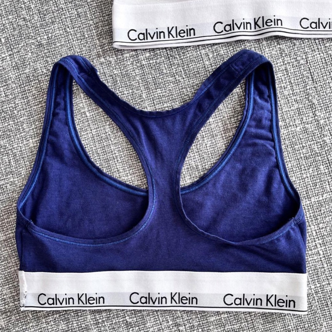 Calvin Klein(カルバンクライン)の美品 新品未使用 未着用 カルバンクライン レディース スポブラ 下着 S 2点 レディースの下着/アンダーウェア(その他)の商品写真