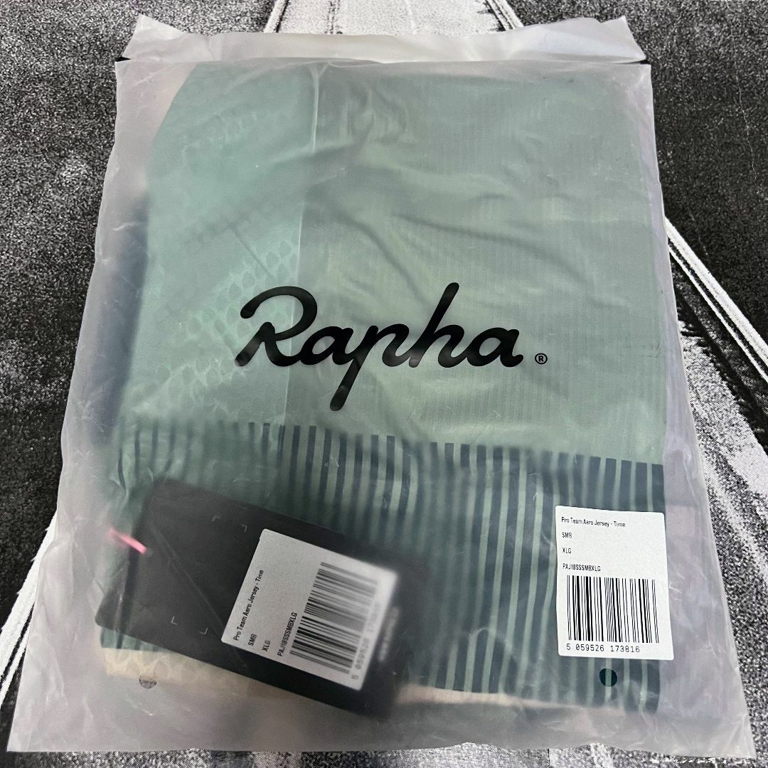 新品 Rapha 特別限定版 プロチーム タイム エアロ ジャージ XLサイズ スポーツ/アウトドアの自転車(ウエア)の商品写真