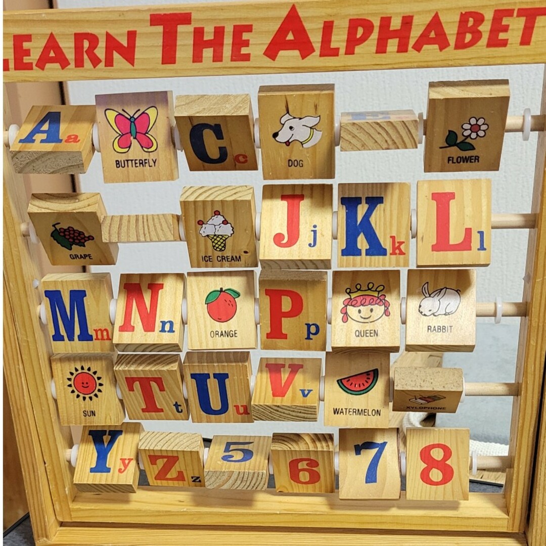 木製アルファベット知育玩具 キッズ/ベビー/マタニティのおもちゃ(知育玩具)の商品写真