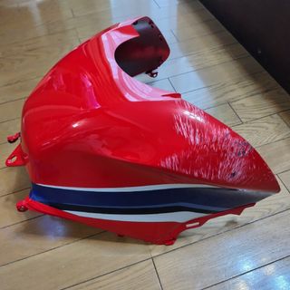 ホンダ(ホンダ)のCBR600RR タンクカウル(パーツ)