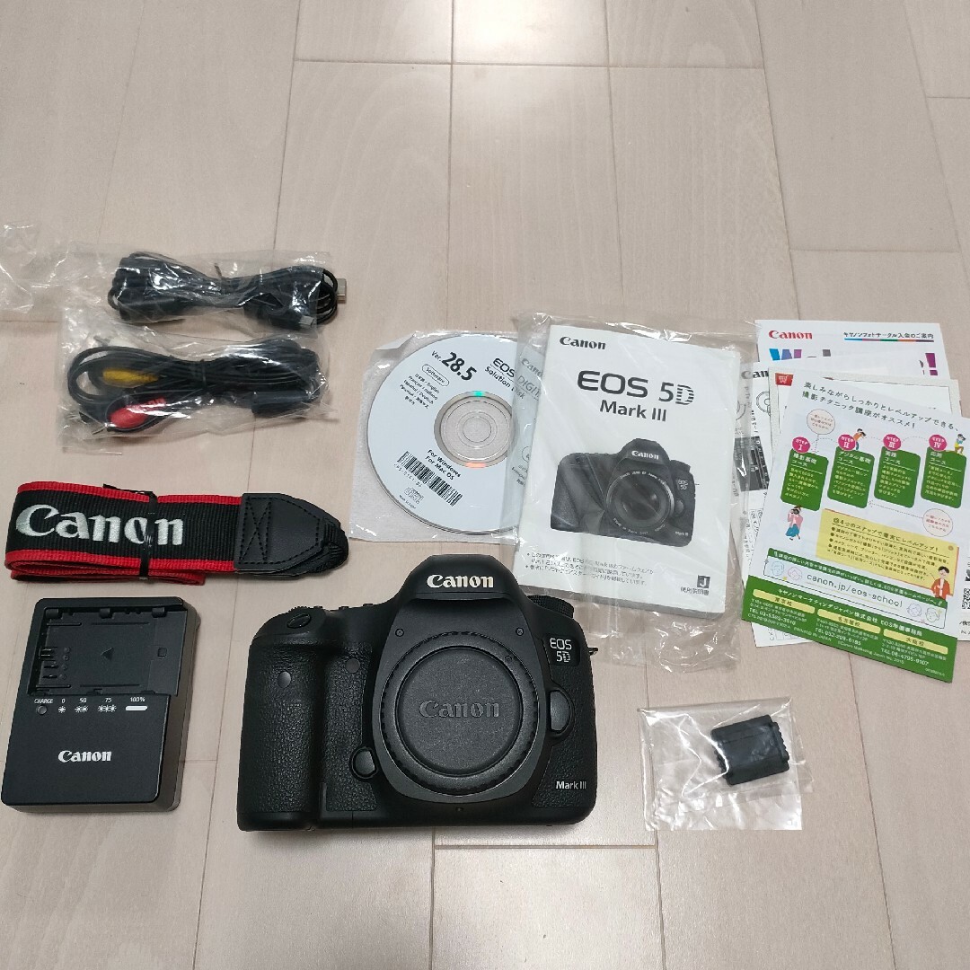 Canon(キヤノン)のCanon EOS 5D Mark III マーク 3 スマホ/家電/カメラのカメラ(デジタル一眼)の商品写真