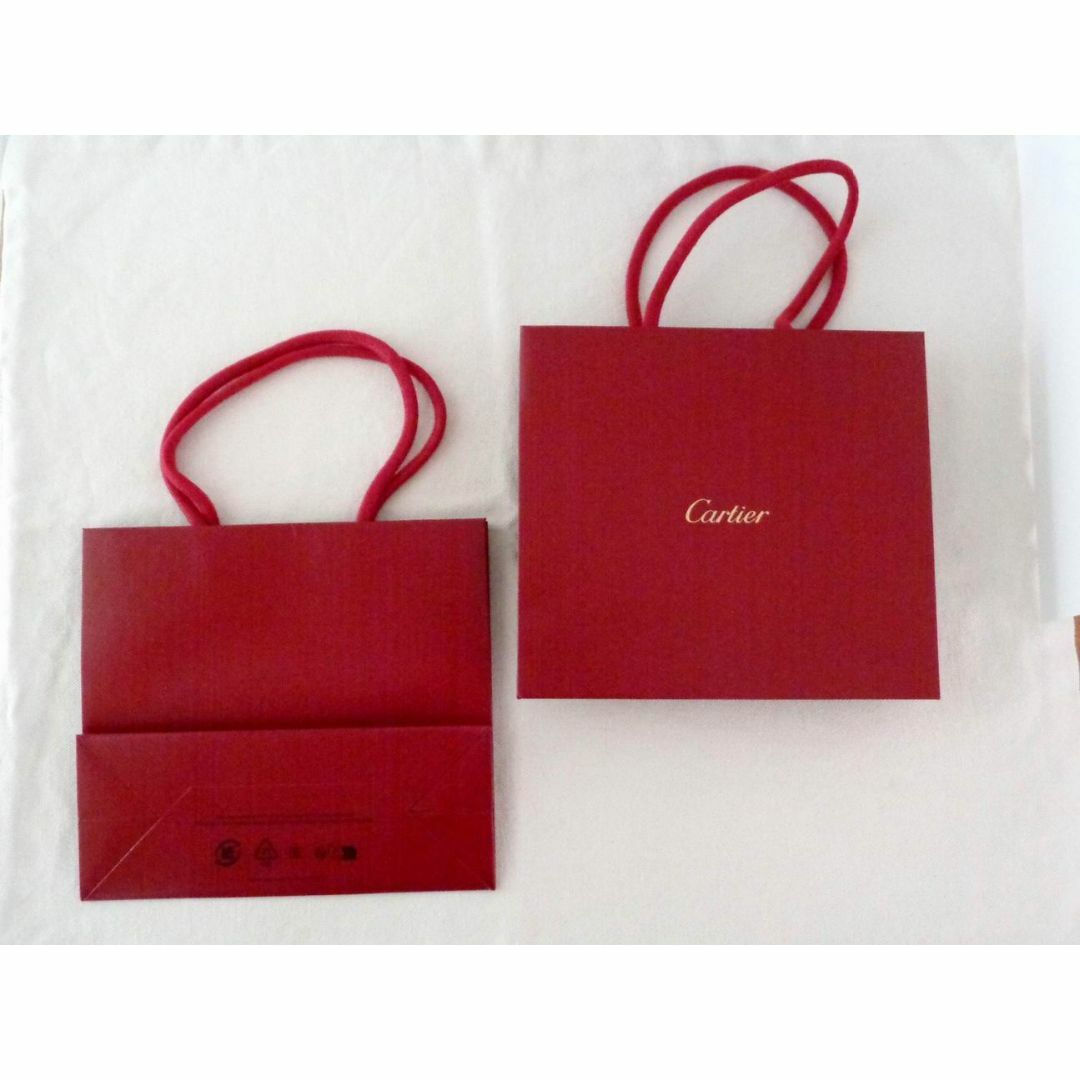 Cartier(カルティエ)の【ほぼ未使用】ノベルティー　カルティエ　時計ケース＆ショッパー　ブランド袋 レディースのバッグ(ショップ袋)の商品写真