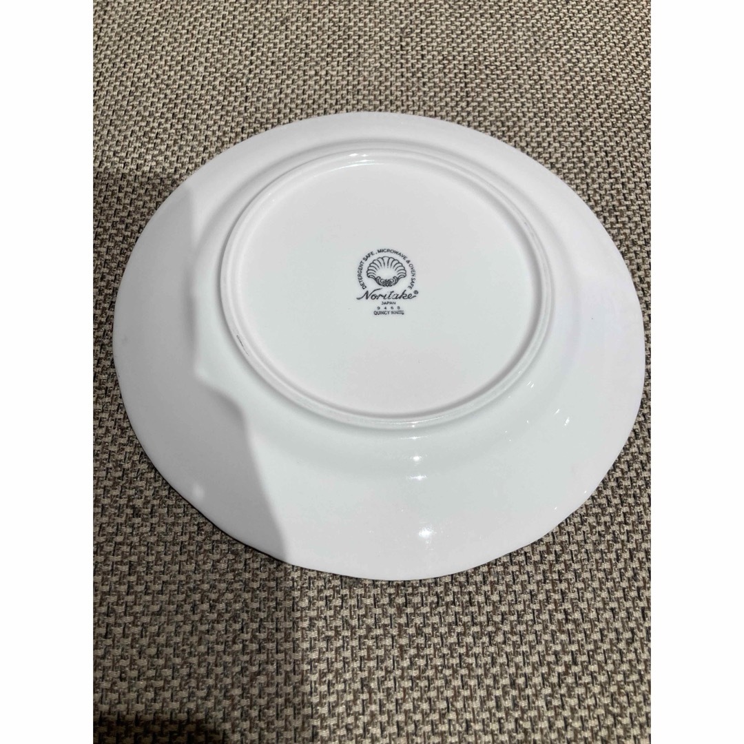 Noritake - ノリタケ クインシーホワイト 18㎝&21㎝の通販 by Noritake - ノリタケ クインシーホワイト 18㎝&21㎝の通販 by