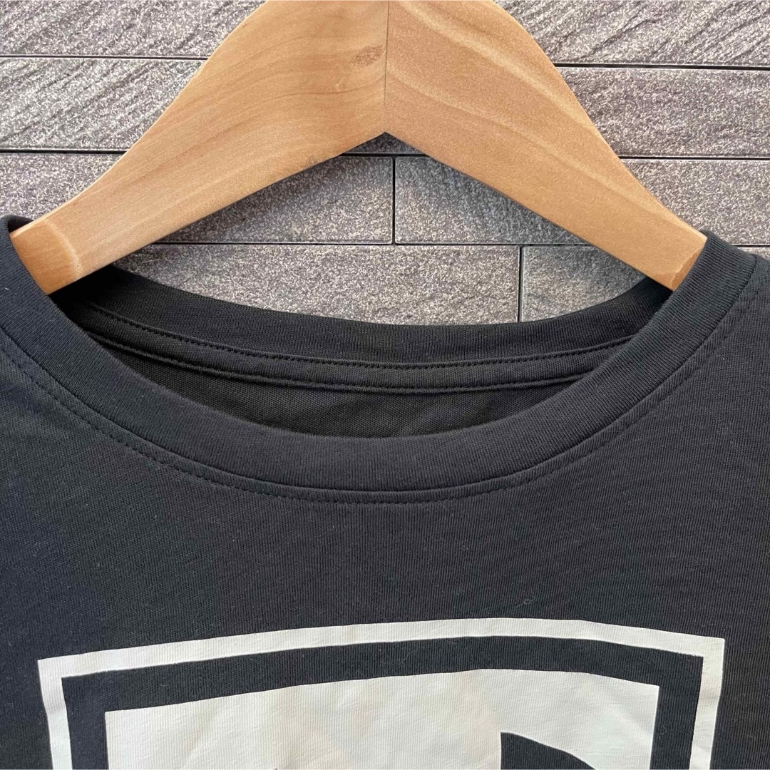 UNDER ARMOUR(アンダーアーマー)のアンダーアーマー レディース 半袖Tシャツ トップス 黒 M  レディースのトップス(Tシャツ(半袖/袖なし))の商品写真