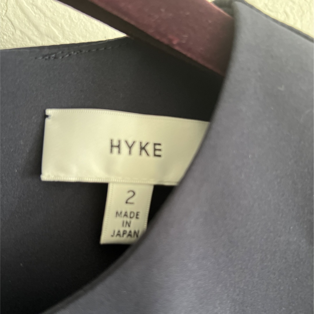 HYKE(ハイク)のHYKE CAREFREE BALLOON SLEEVE DRESS  レディースのワンピース(ロングワンピース/マキシワンピース)の商品写真