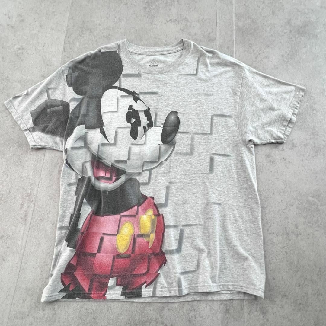 Disney(ディズニー)のミッキーマウス　全面プリント　ヘインズ　半袖Tシャツ　古着　杢グレー　XL メンズのトップス(Tシャツ/カットソー(半袖/袖なし))の商品写真