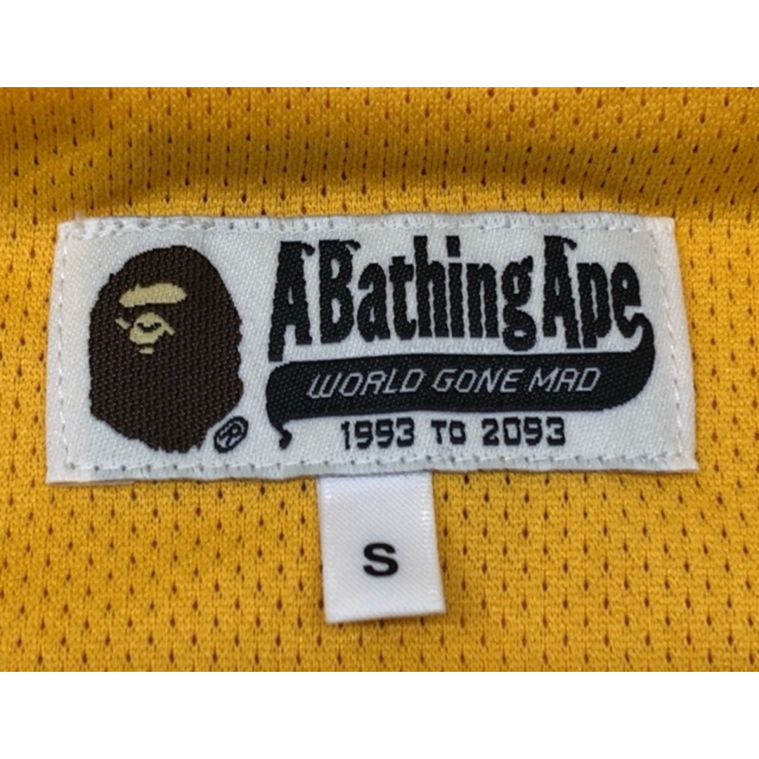 A BATHING APE(アベイシングエイプ)のA BATHING APE（アベイシングエイプ）001LJG301009X　ロゴ プリント ラグランジャケット【C0965-007】 メンズのジャケット/アウター(その他)の商品写真