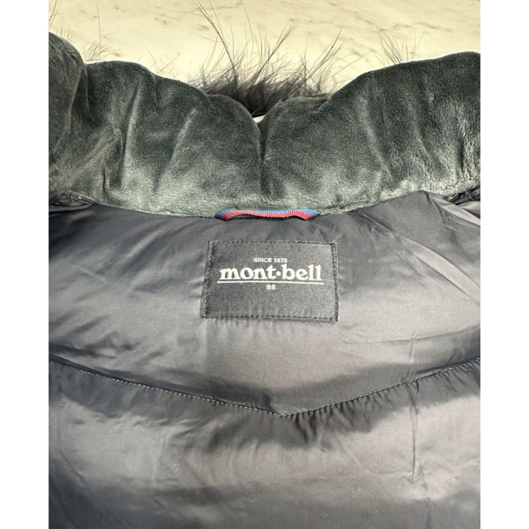 mont bell(モンベル)のmont-bell モンベル　ファー付　ダウン コート　グレー レディースのジャケット/アウター(ダウンコート)の商品写真