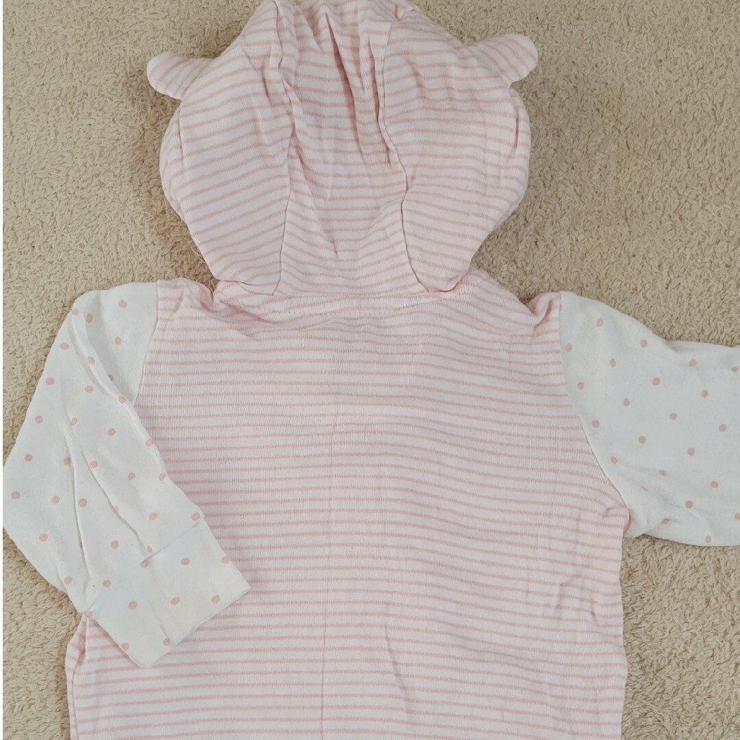 babyGAP(ベビーギャップ)のBABYGAPクマ耳付きパーカー60-70 キッズ/ベビー/マタニティのベビー服(~85cm)(カーディガン/ボレロ)の商品写真