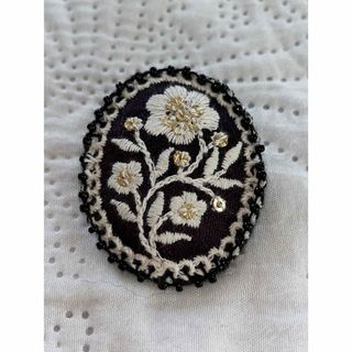 インド刺繍リボンブローチ(ブローチ/コサージュ)