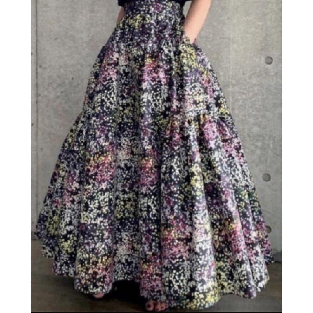 Drawer(ドゥロワー)のSHE tokyo Michelle Flower 花柄 ロングスカート レディースのスカート(ロングスカート)の商品写真
