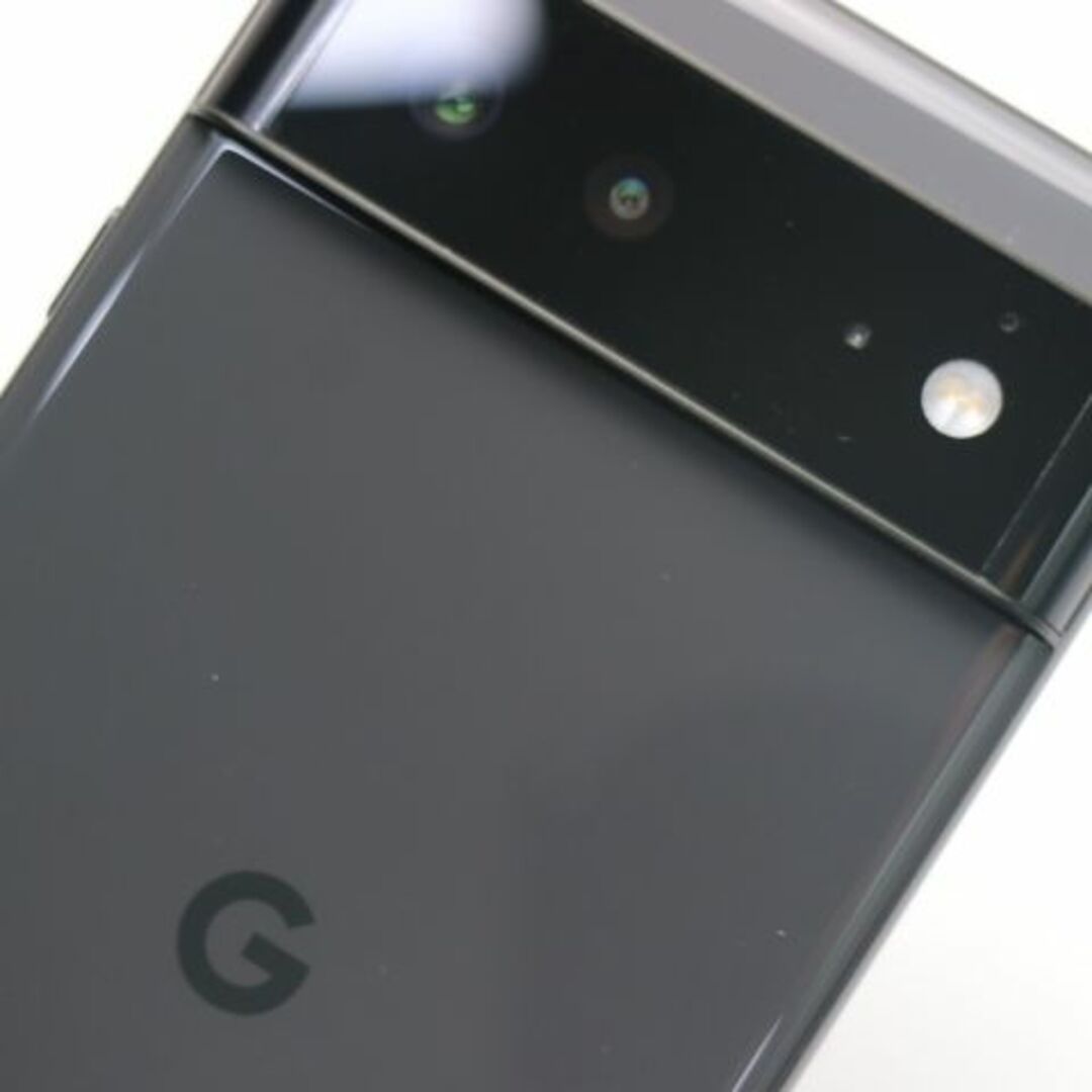 Google(グーグル)の超美品 Google Pixel 6 GA02910 ストーミーブラック M222 スマホ/家電/カメラのスマートフォン/携帯電話(スマートフォン本体)の商品写真