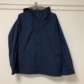 ユニクロ(UNIQLO)のユニクロ　マウンテンパーカー　Lサイズ  ミッドナイトブルー(マウンテンパーカー)