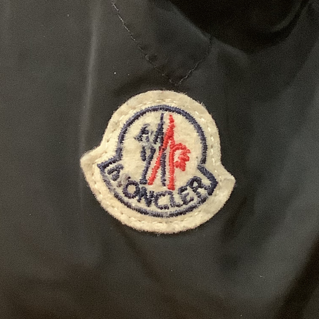 MONCLER(モンクレール)の18年製 モンクレール MONCLER  ダウンジャケット ブラック 黒  キッズ/ベビー/マタニティのキッズ服男の子用(90cm~)(ジャケット/上着)の商品写真