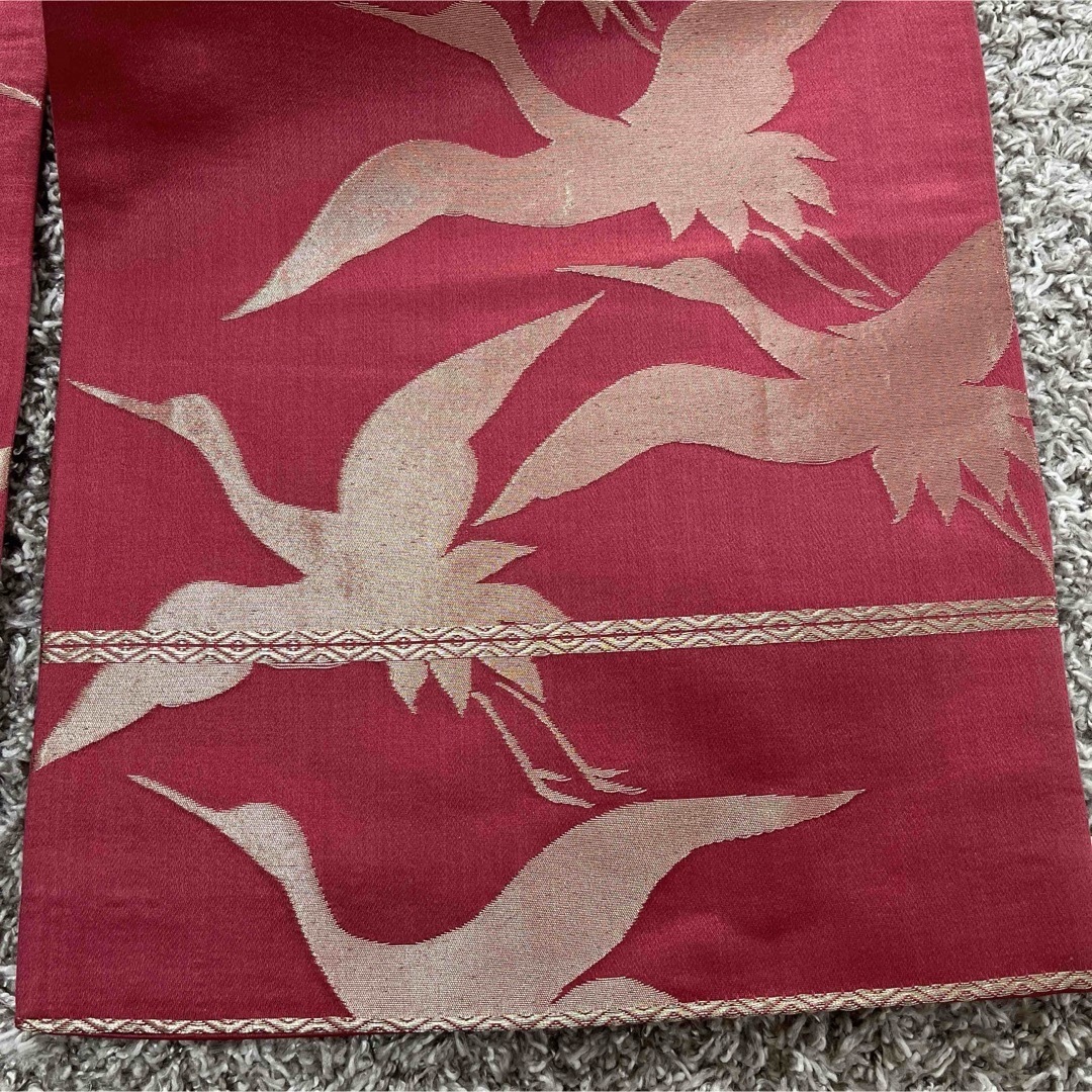 たまき様専用 帯 昭和 レトロ アンティーク 赤 ピンク 鳥 白鳥 レディースの水着/浴衣(帯)の商品写真