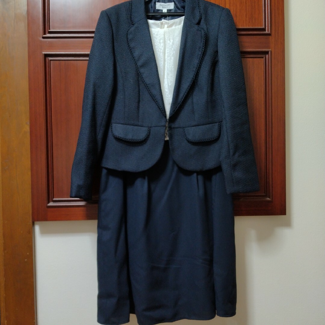 しまむら(シマムラ)のワンピース ジャケット セット 13号 新品 未使用 ネイビー レディースのフォーマル/ドレス(スーツ)の商品写真
