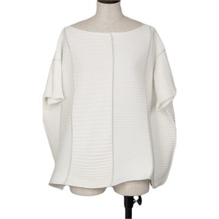 イッセイミヤケ(ISSEY MIYAKE)の【美品】ISSEY MIYAKE プリーツホワイトニット(ニット/セーター)