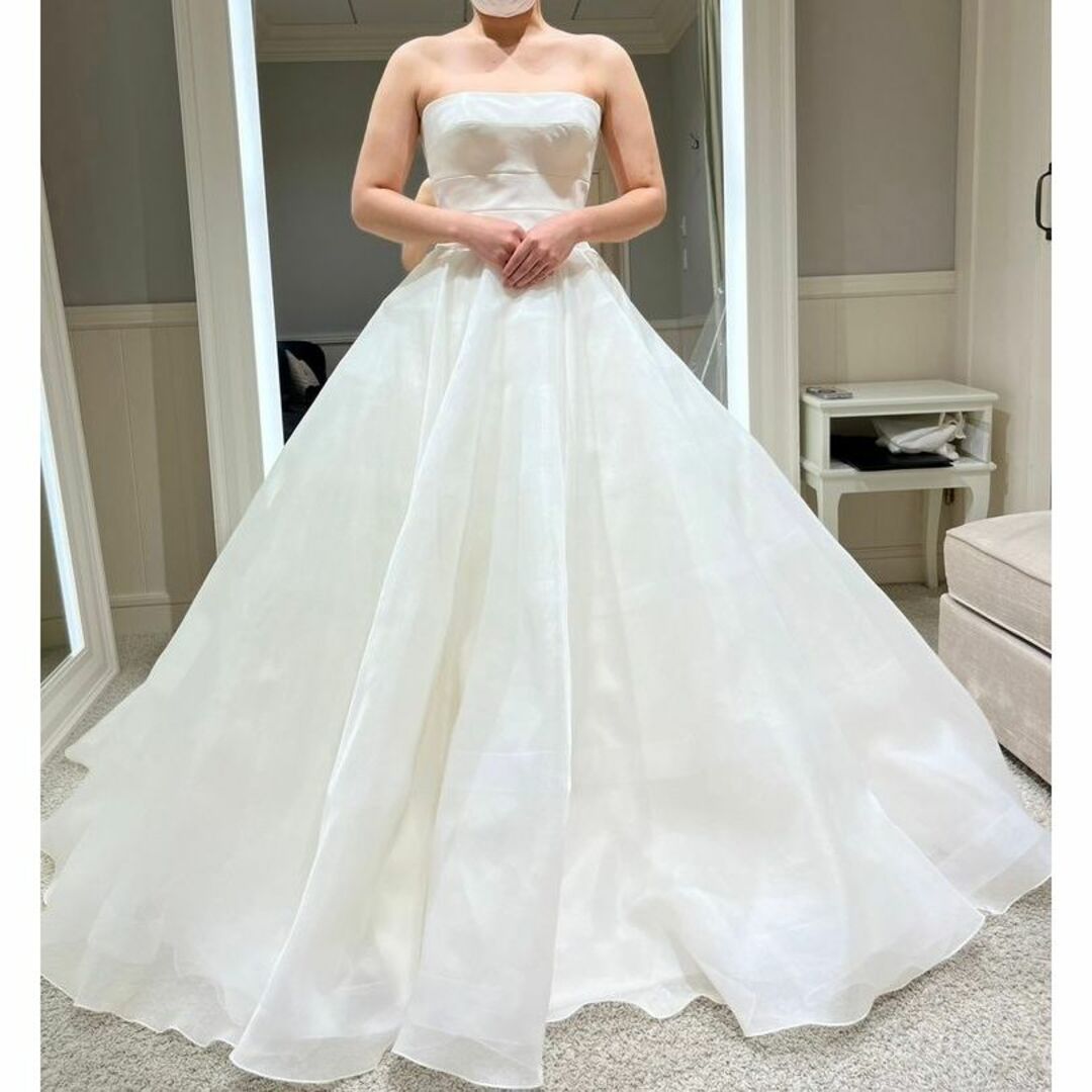上品！ウエディングドレス オフホワイト ベアトップ Aライン 結婚式/披露宴