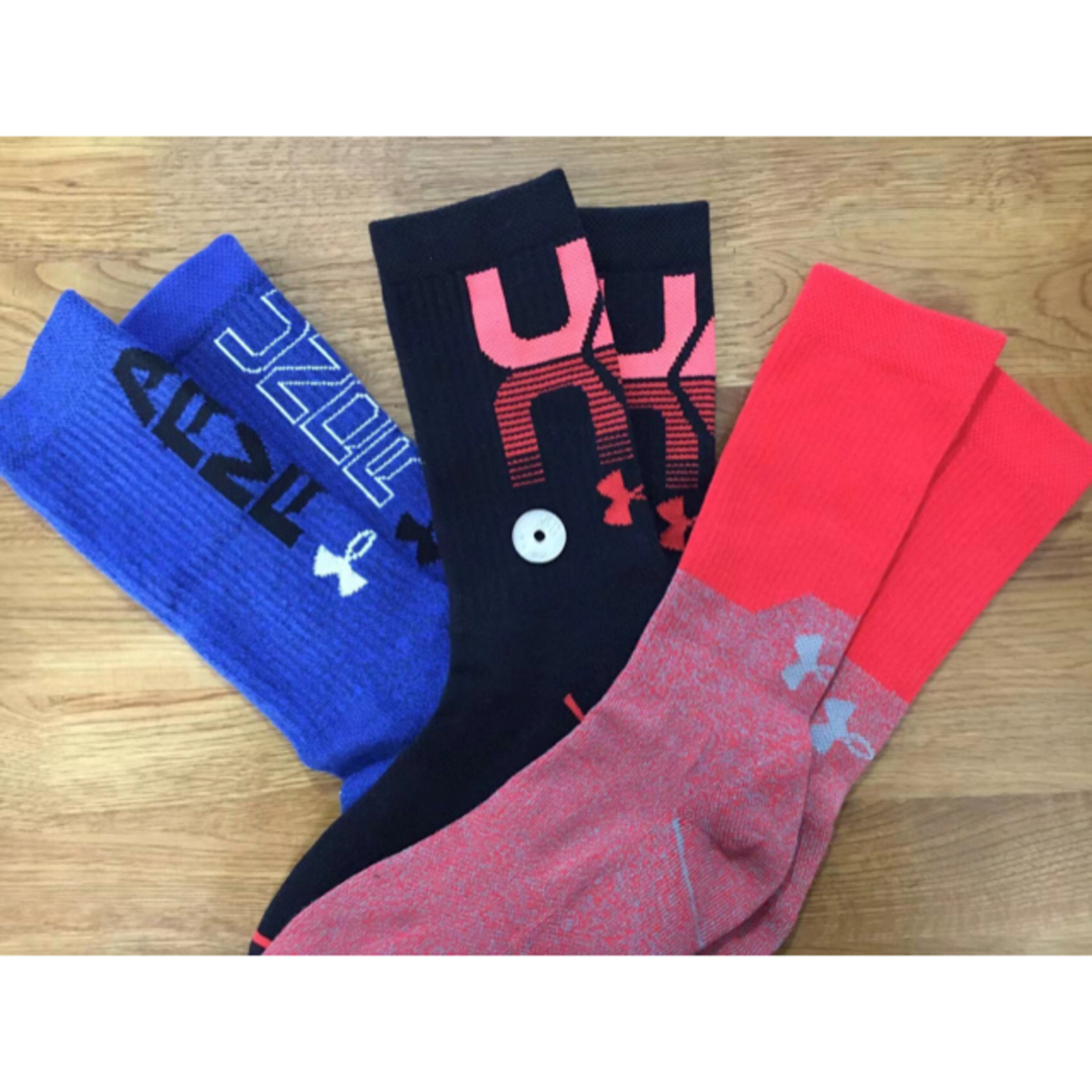 UNDER ARMOUR(アンダーアーマー)の新品アンダーアーマーUNDER ARMOUR メンズソックス3足セット3944 メンズのレッグウェア(ソックス)の商品写真